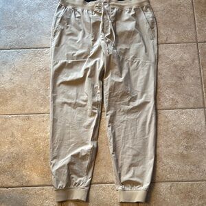 Men's Tan Casual Pants